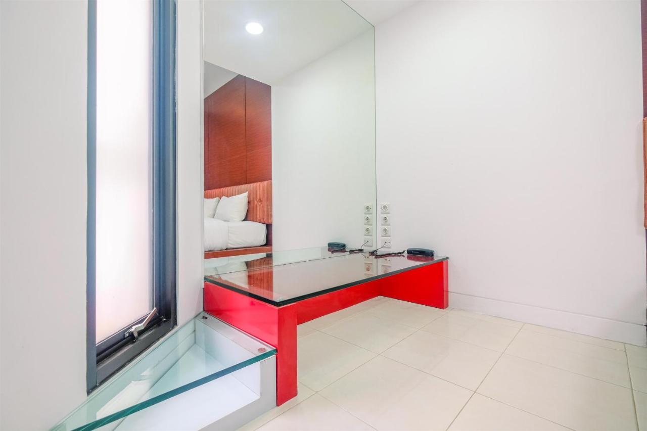 Comfort Tamansari Sudirman By Travelio Pangsapuri Jakarta